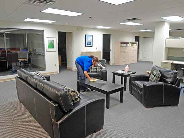 JLM Cleaning Solutions LLC